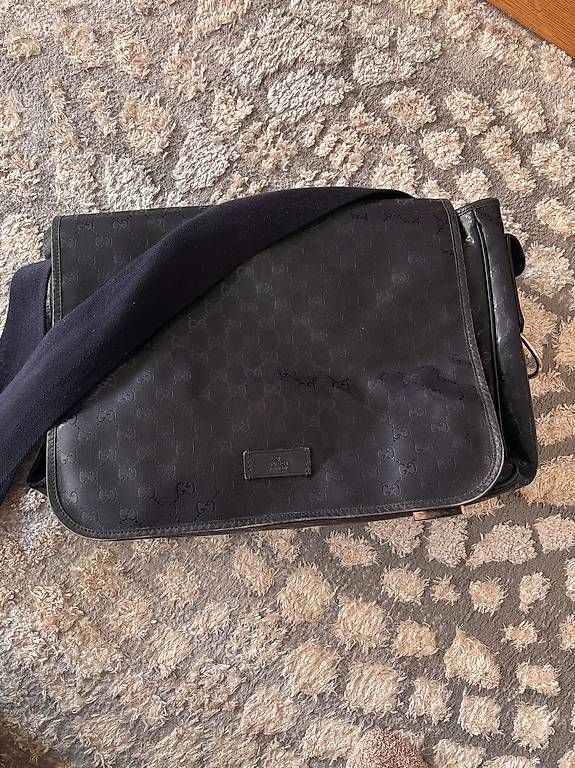 Borse: Gucci Babytasche 200.- – Usato da Zürich venduto da Brooke