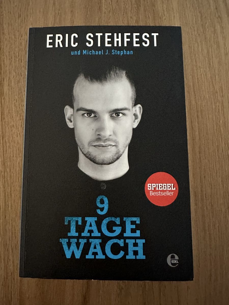 Bücher: 9 Tage wach - Eric Stehfest  – Gebraucht aus Rifferswil von n.megert