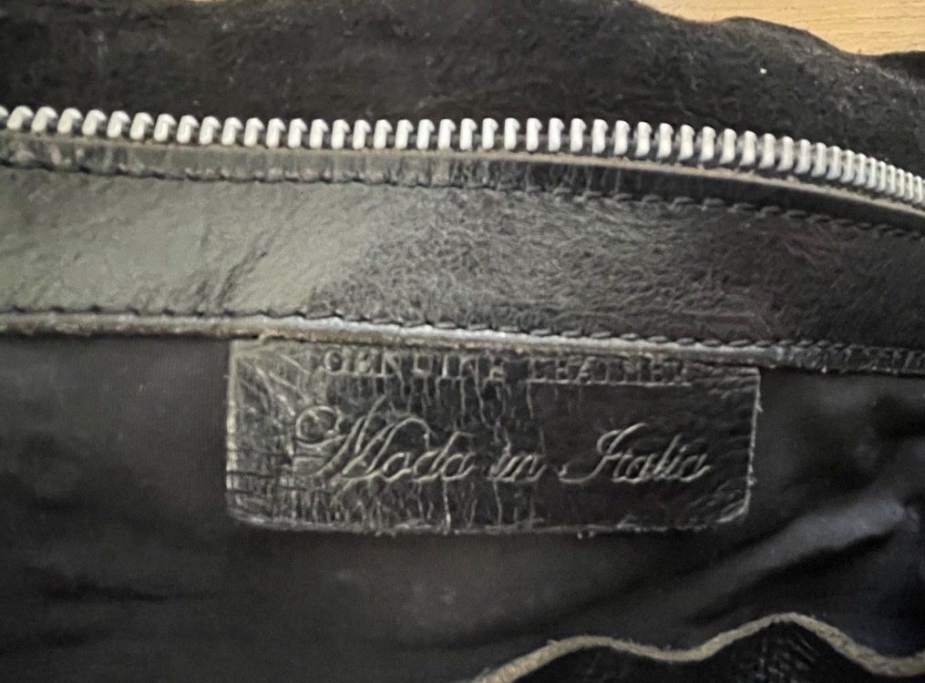 Taschen für Damen: black leather bag – Gebraucht aus Luzern von cedrineeeez 2