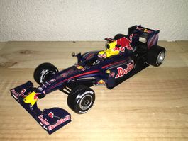 F1 Red Bull Renault RB5 M. Webber 1/18 China GP Rain Race