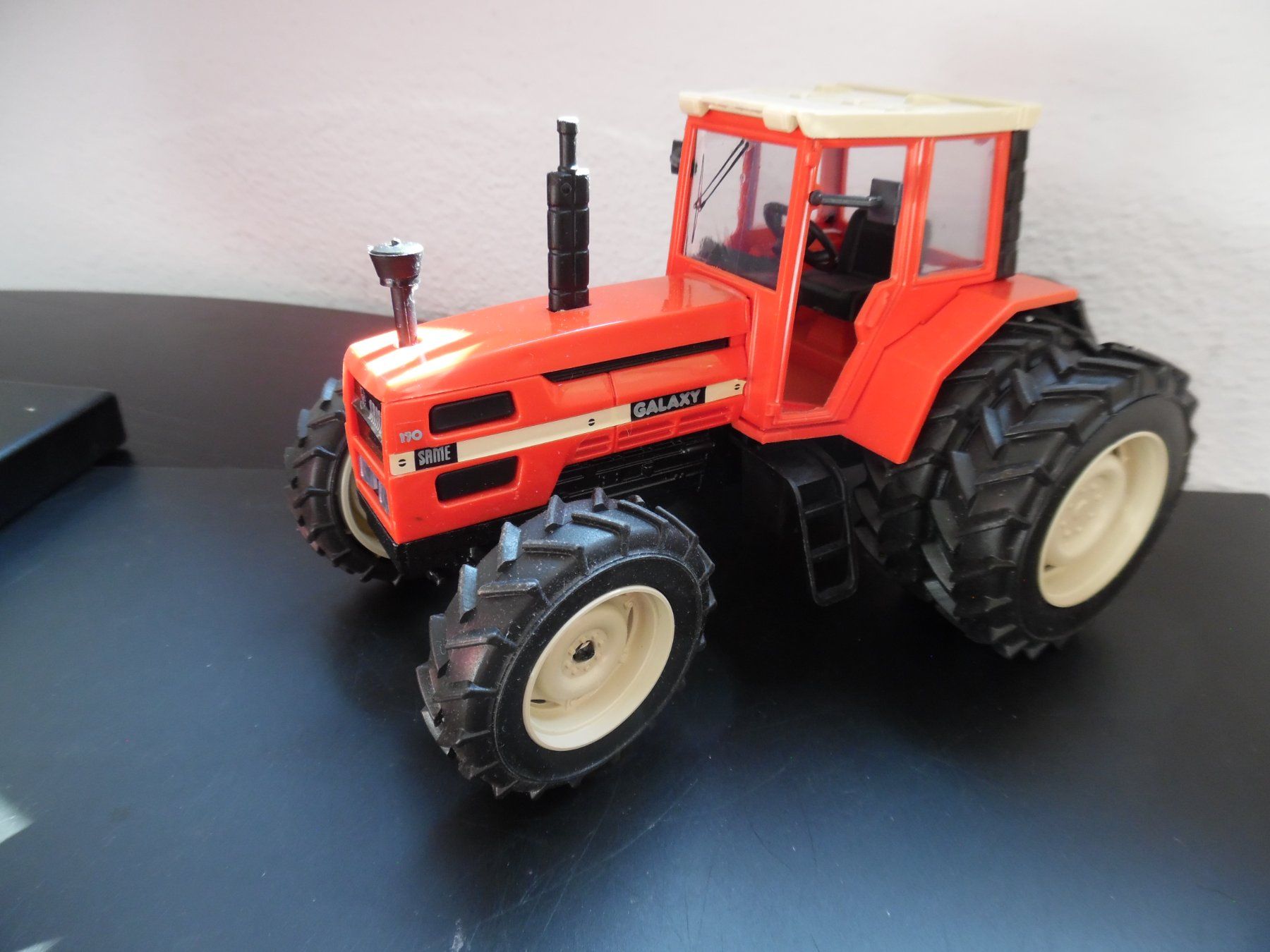 Kit di modellismo & Modellini statici: ROS Silver Line Traktor Modell 1:25 Same 4 R in OVP – Usato da Steinach venduto da suzzi11 1