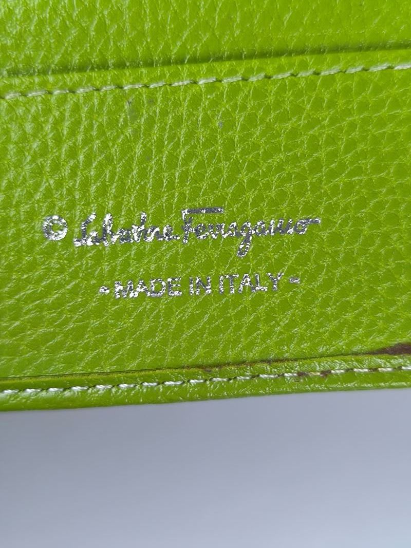 Salvatore Ferragamo Portemonnaie: Portemonnaie – Gebraucht aus Rüti ZH von Restwert_Rueti_ZH 4
