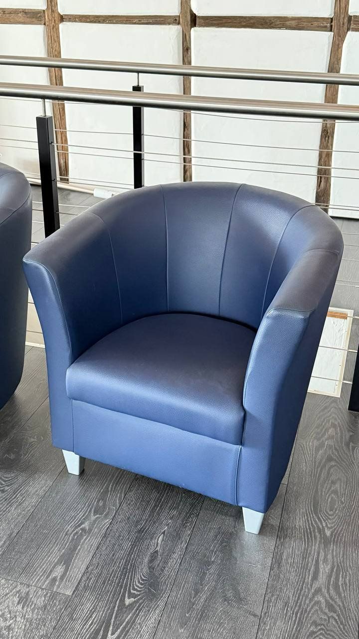 Divani: Stilvoll und komfortabel  Sofa mit Sessel – Usato da Rudolfstetten venduto da JuliaMK 1