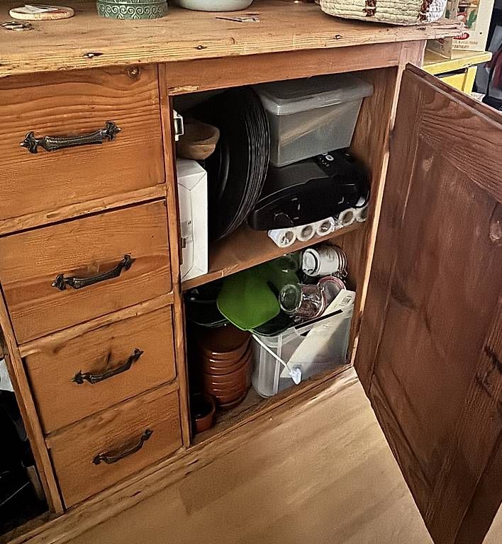 Credenze: Sehr alter hergerichteter Buffet Schrank – Usato da Döttingen venduto da columbus007 3