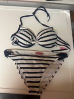 Schwarz - weiss gestreifter Bikini (38/38B)