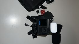 Go Pro Hero 13 Black Creatorkit mit 512GB und Zubehör