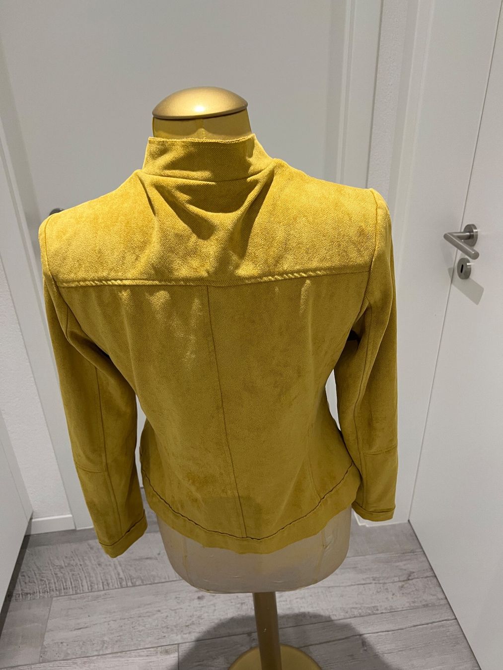 Nile Giacche: Nile - Veste Perfecto - moutarde - M – Nuovo (secondo la descrizione) da Mézières FR venduto da Daisy16 3