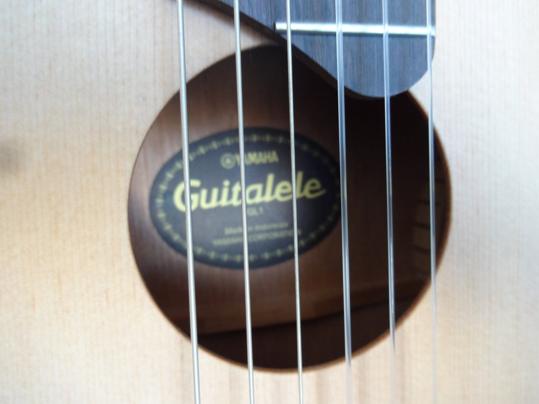 Yamaha Strumenti musicali: Yamaha GL 1 NT Guitalele Natural – Nuovo (secondo la descrizione) da Frauenfeld venduto da jaho13 3