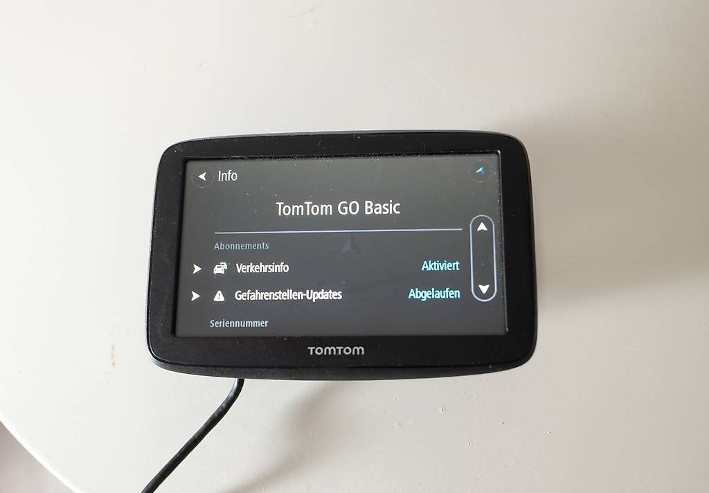 Tomtom Navigationsgeräte: TOM TOM Navi – Gebraucht aus Horgen von koboto