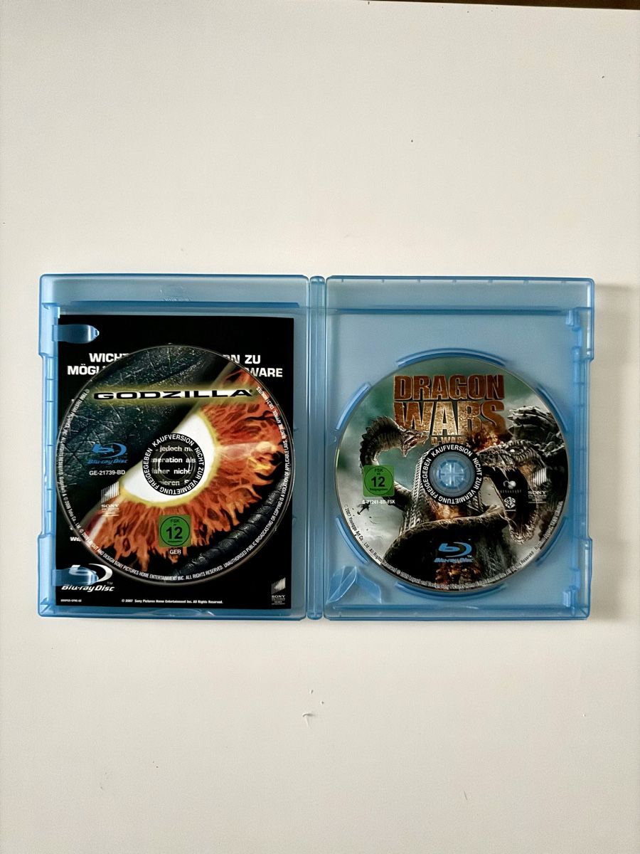 Tous les DVDs: Blu-ray Dragon Wars, Godzilla, 2012,  Independence Day:  – D'occasion à Couvet par Aura_aura 3