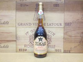 1 Fl. Tokaji Aszu 4 Puttonyos 1990 50cl. 13 Vol. (Lot 214)