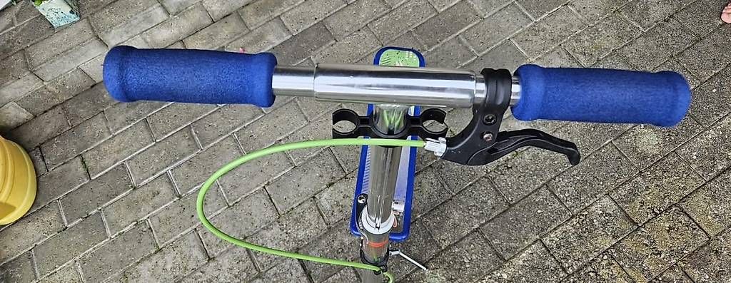 Kickboard: Space Scooter junior – Usato da Roggwil BE venduto da soiniggeli_88 2