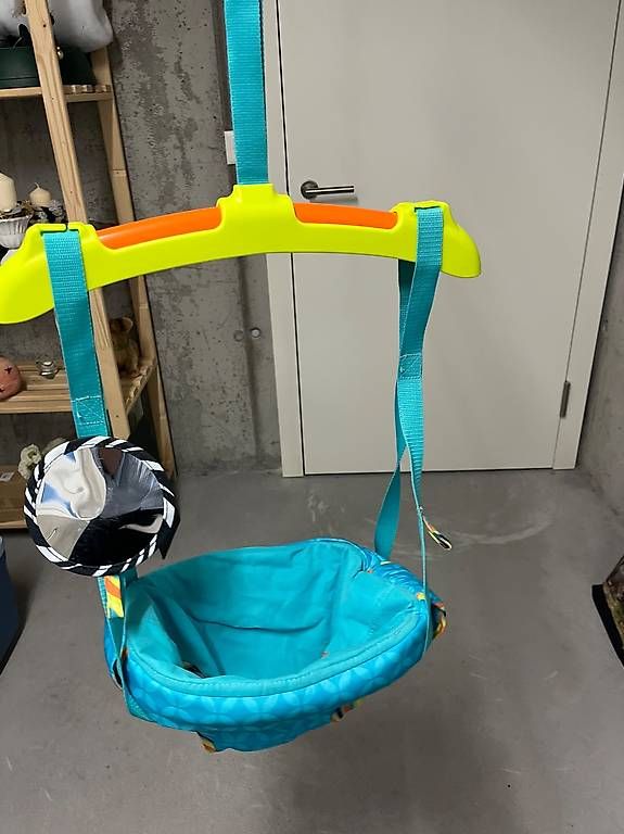 Culle: Babyhüpfer mit Spielzeug – Usato da Untervaz venduto da Aina21