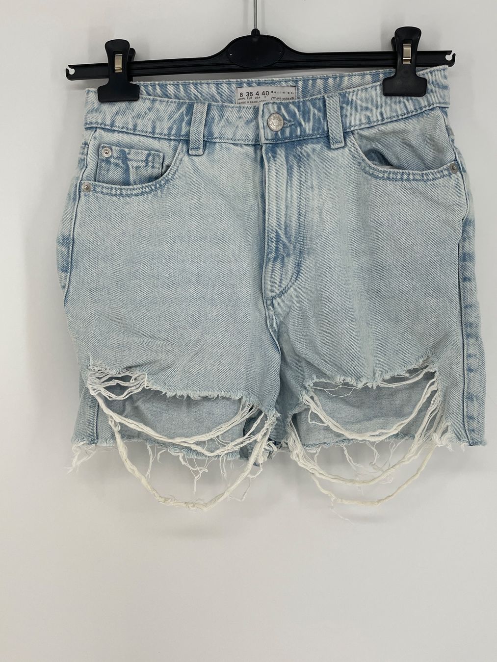 Pantaloni: Jeans Shorts Gr. 36 destroyed von Primark – Usato da Auenstein venduto da moin.