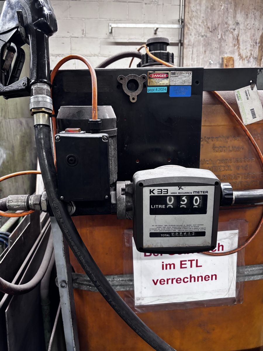 Autres accessoires p. véhicule: Dieseltank – D'occasion à Niederhasli par yvesholdener 2