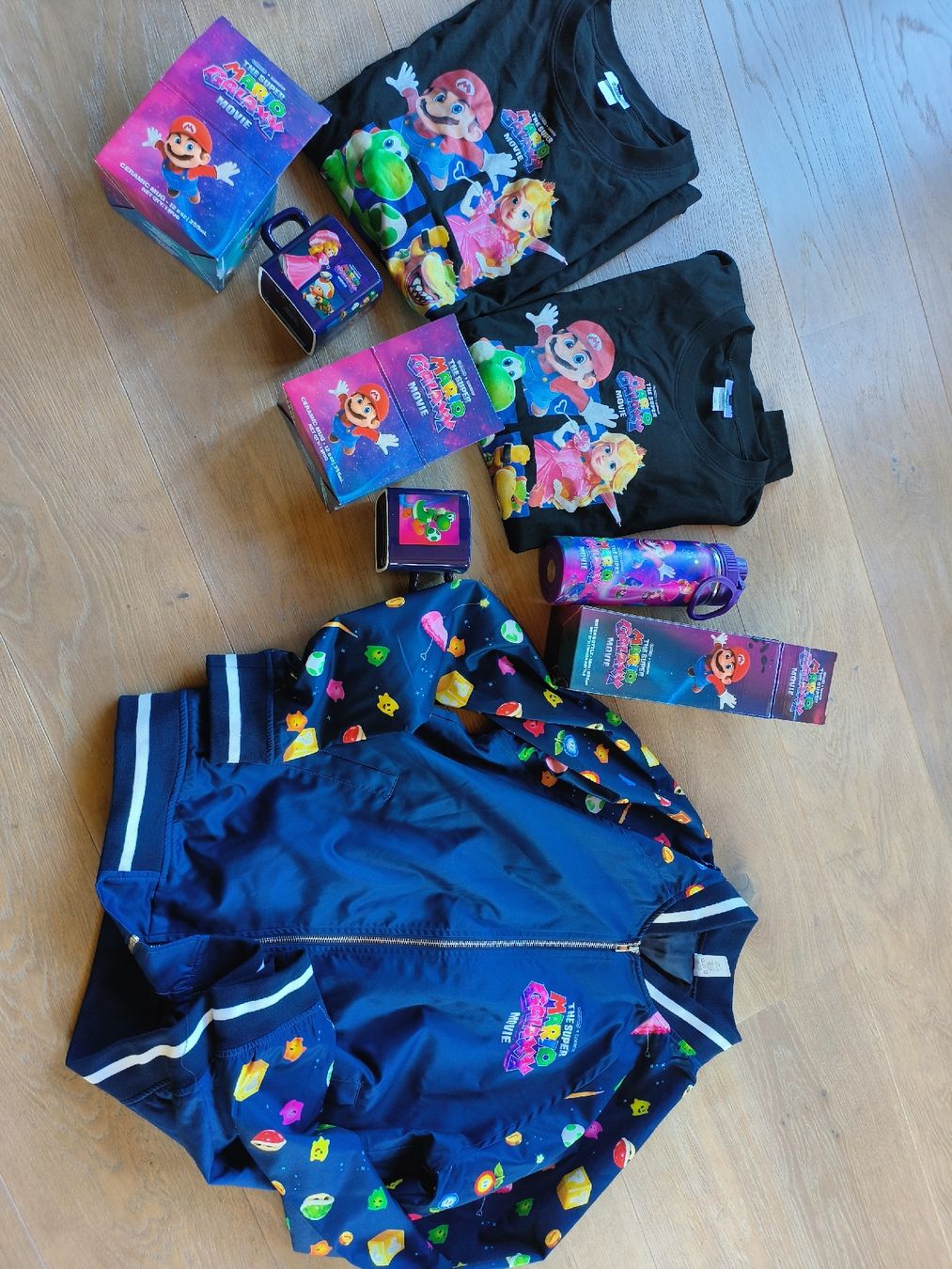 T-Shirts: Super Mario Galaxy Movie Accessoires – Neu (gemäss Beschreibung) aus Reichenbach i. K. von bergsommer7 1