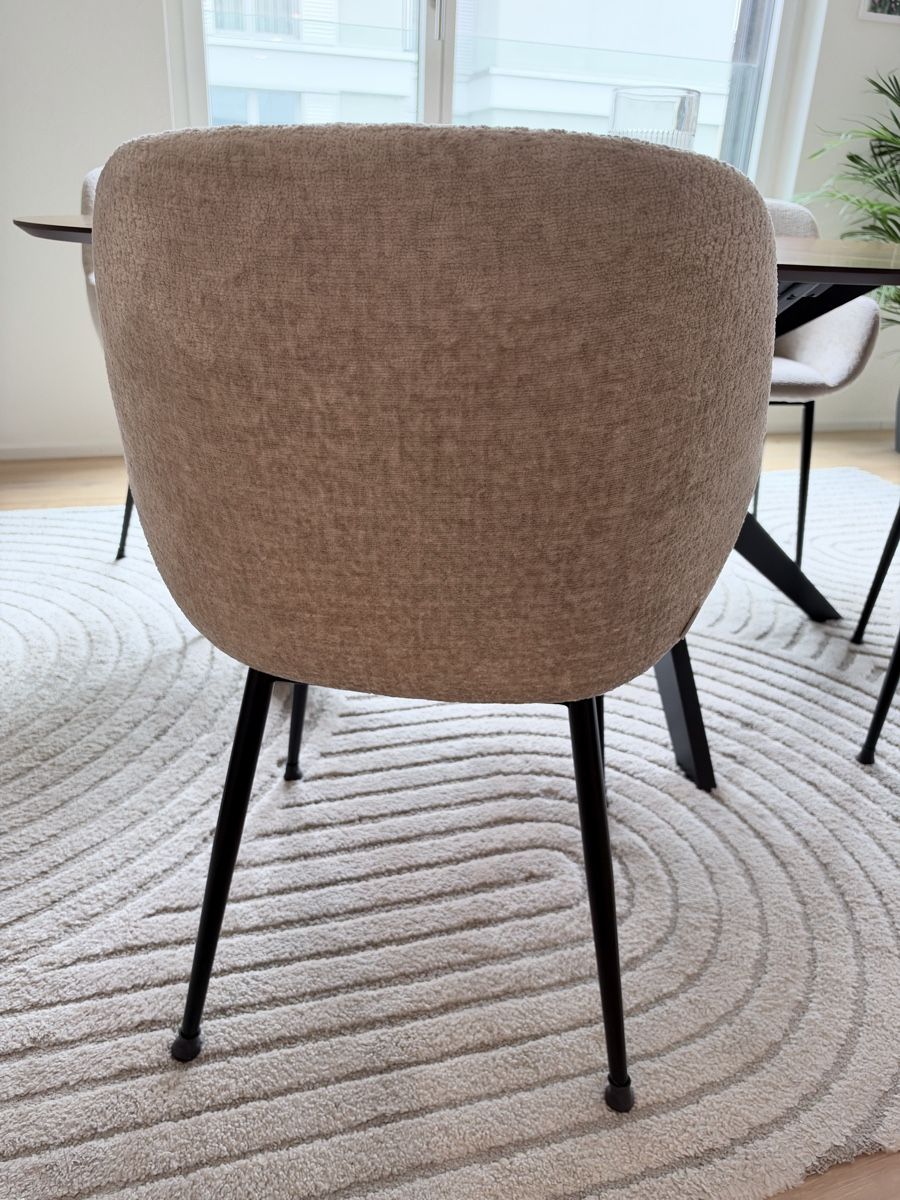 Kave Home Set tavolo e sedie: Kave home table with 4 chairs – Usato da Zürich venduto da ola_mpr2 5