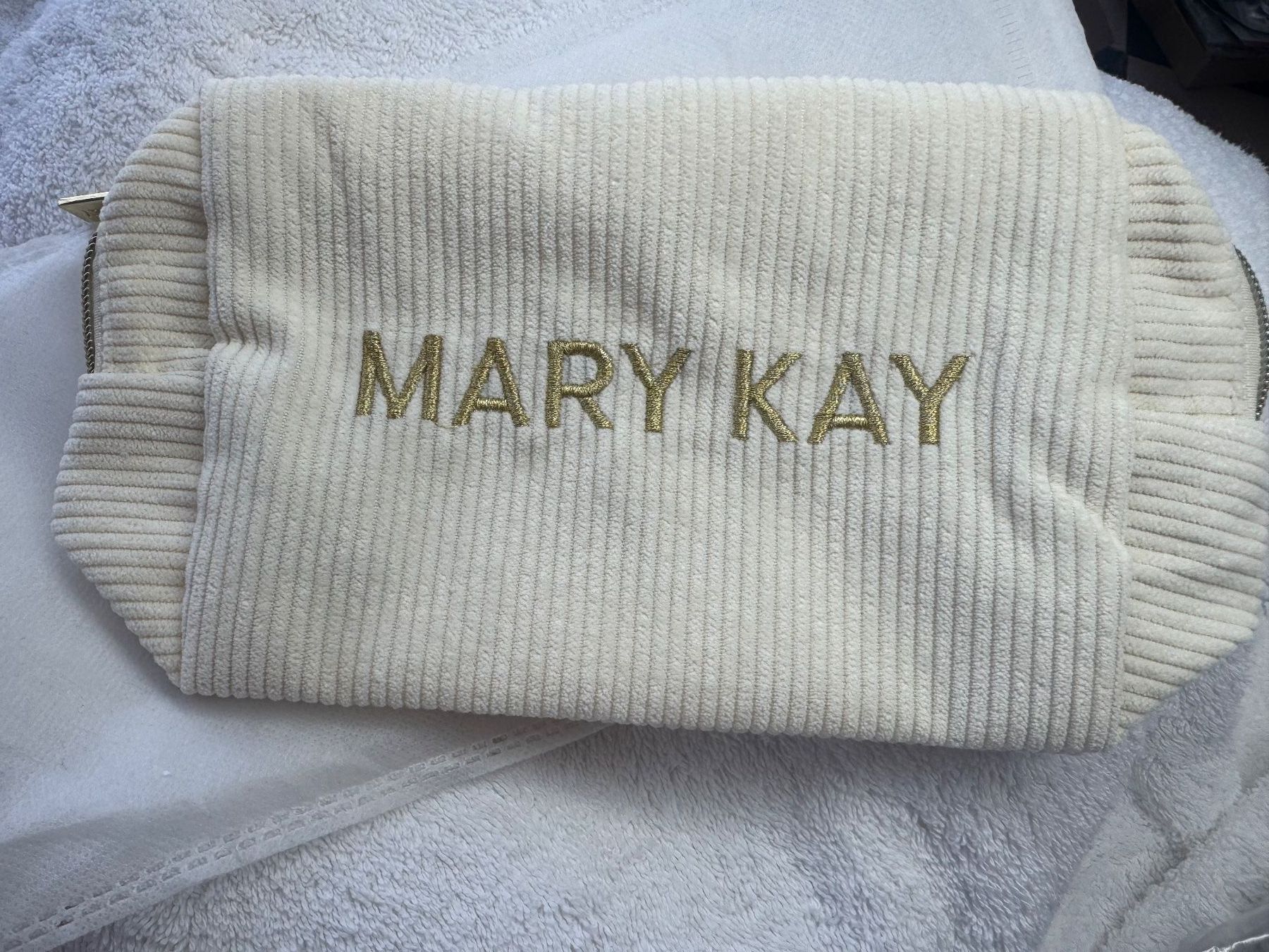 Mary Kay Custodie per cosmetici: Necessaire Mary Kay creme / Neu – Nuovo e nell'imballaggio originale da Zäziwil venduto da blackpearl