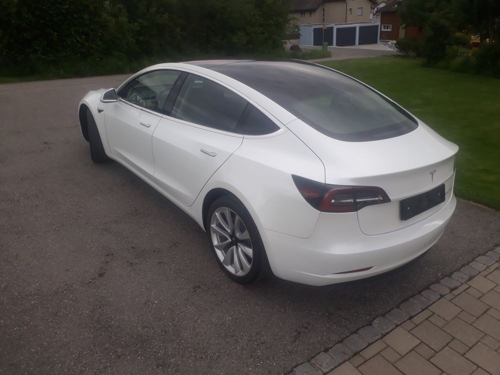 Tesla Model 3, Dual Motor (Allrad), Autopilot Kaufen auf Ricardo