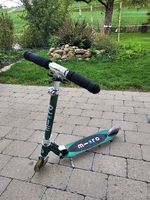 MICRO Scooter mit LED-Rädern