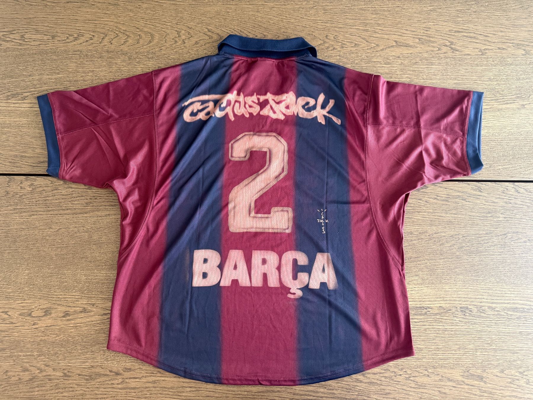 FC Barcelona Canottiere & Pantaloni: Fc Barcelona x Travis Scoot Tee – Nuovo e nell'imballaggio originale da Winterthur venduto da lolmarco 2