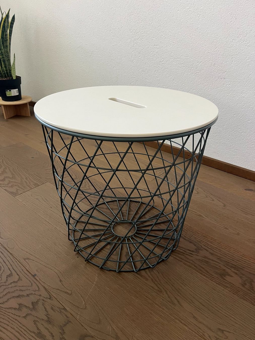 Ikea Tische: KVISTBRO Storage table IKEA – Gebraucht aus Zürich von cri_78b6