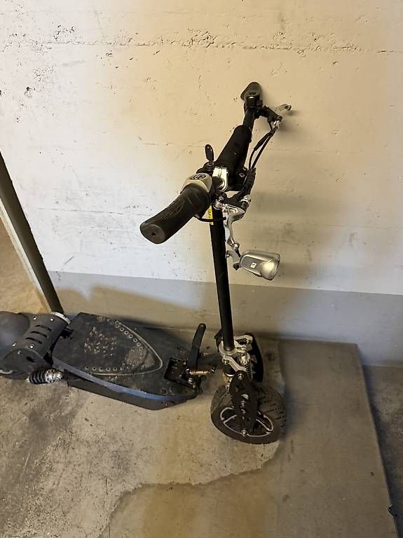 Scooter: e scooter – Usato da Thun venduto da Bern_1234 2
