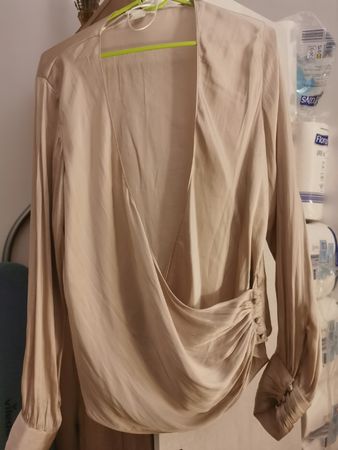 HM Damen Bluse beige Langarm Grösse 44 guter Zustand