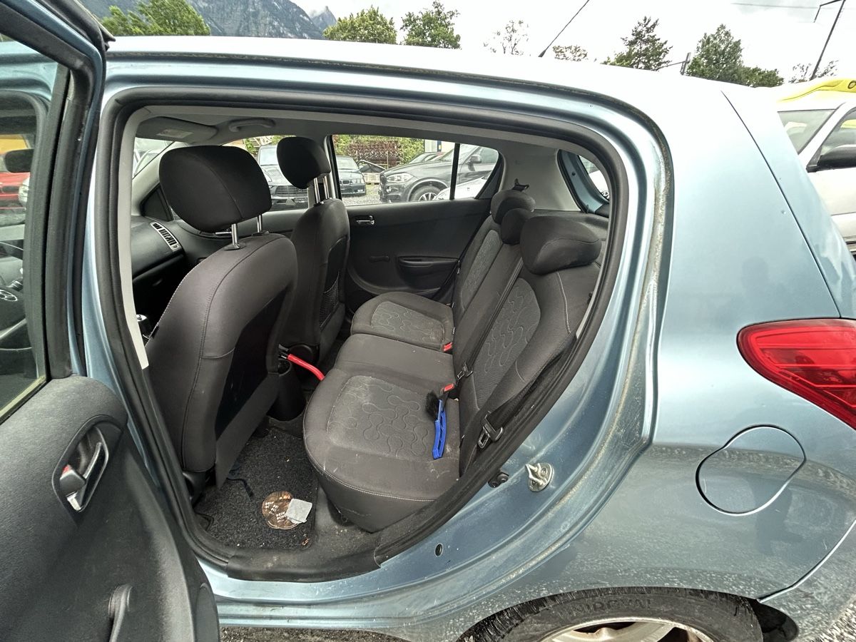 Hyundai Autos: Hyundai i20 1.4 – D'occasion à Sargans par automobilen 8