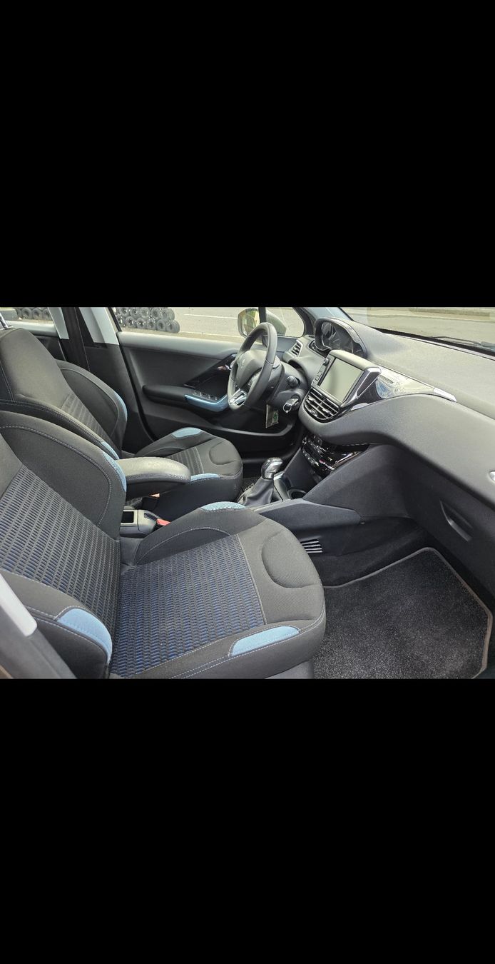Peugeot Automobili: Peugeot 208 diesel 1.6 – Usato da Fribourg venduto da cbu_q7ck 3