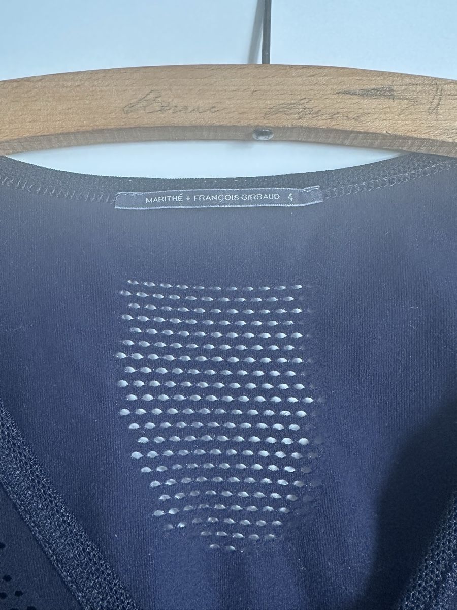 Top: Langarmshirt Marithe Francois Girbaud dunkelblau Grösse 4 – Usato da Riehen venduto da filofax123 1