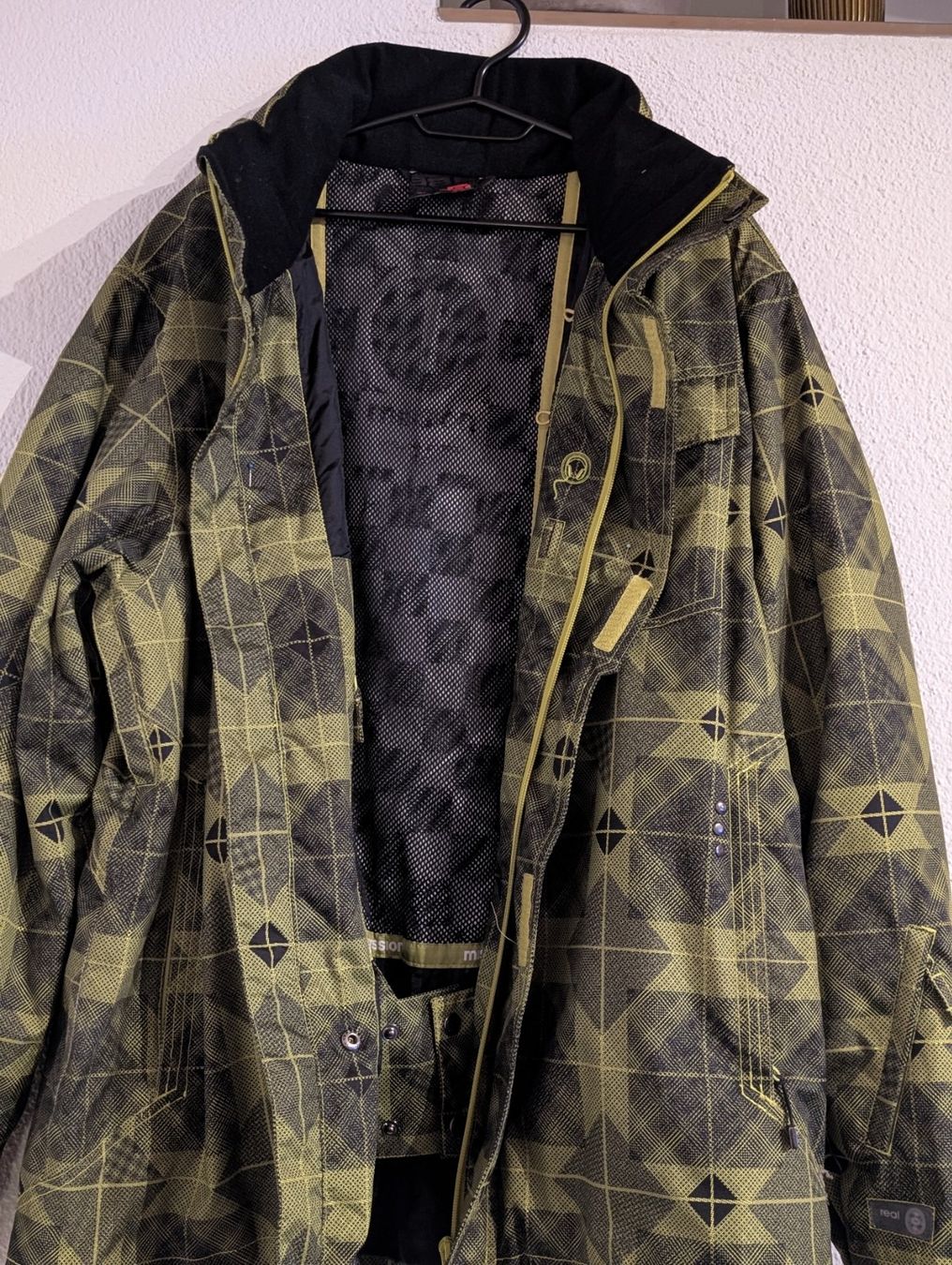Giacche: BELOWZERO Real Winterjacke, gemustert, Grösse Large – Usato da Volketswil venduto da Thopas6871 3