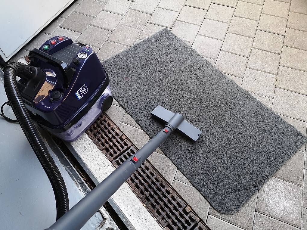 Nettoyeurs à vapeur: Profi Dampfsauger Dampfgerät – D'occasion à Altendorf par Philipp82 2