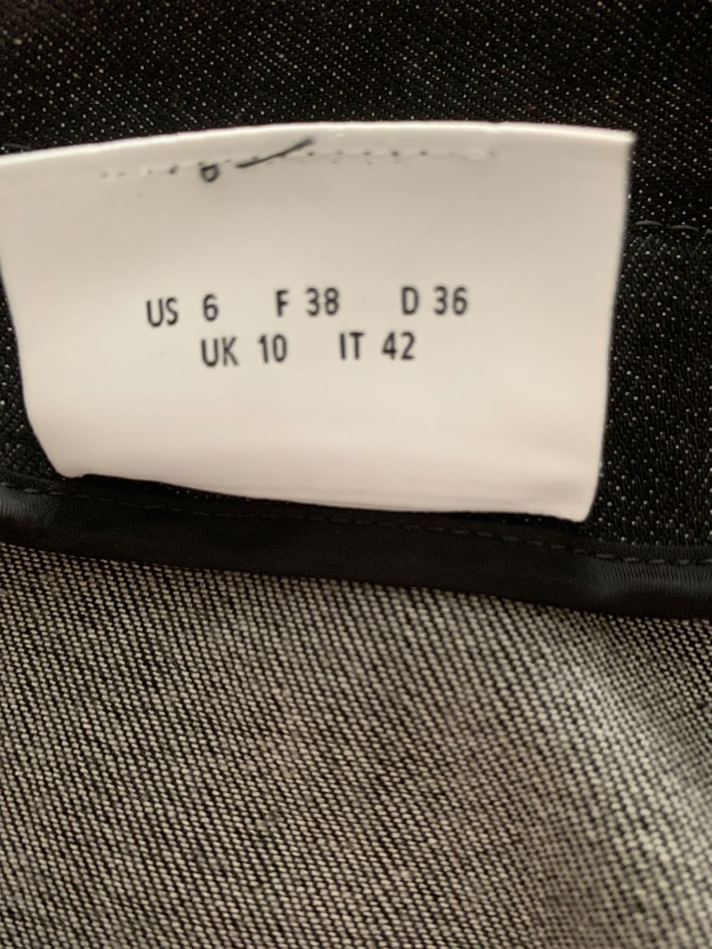 Akris Vestiti: AKRIS - Neu/ungetragen - Top aktuelles cooles Denim-Kleid 36 – Nuovo (secondo la descrizione) da Luzern venduto da designluzern 7