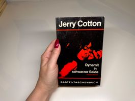 ROMAN: Jerry Cotton, Dynamit in schwarzer Seide