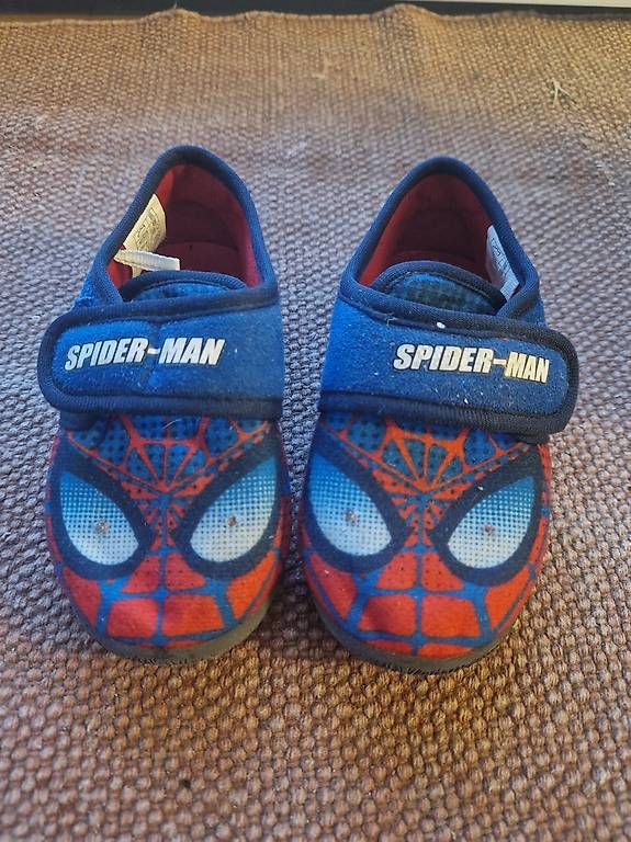 Scarpe per ragazzi: Finken – Usato da Stalden (Sarnen) venduto da Xaendi4