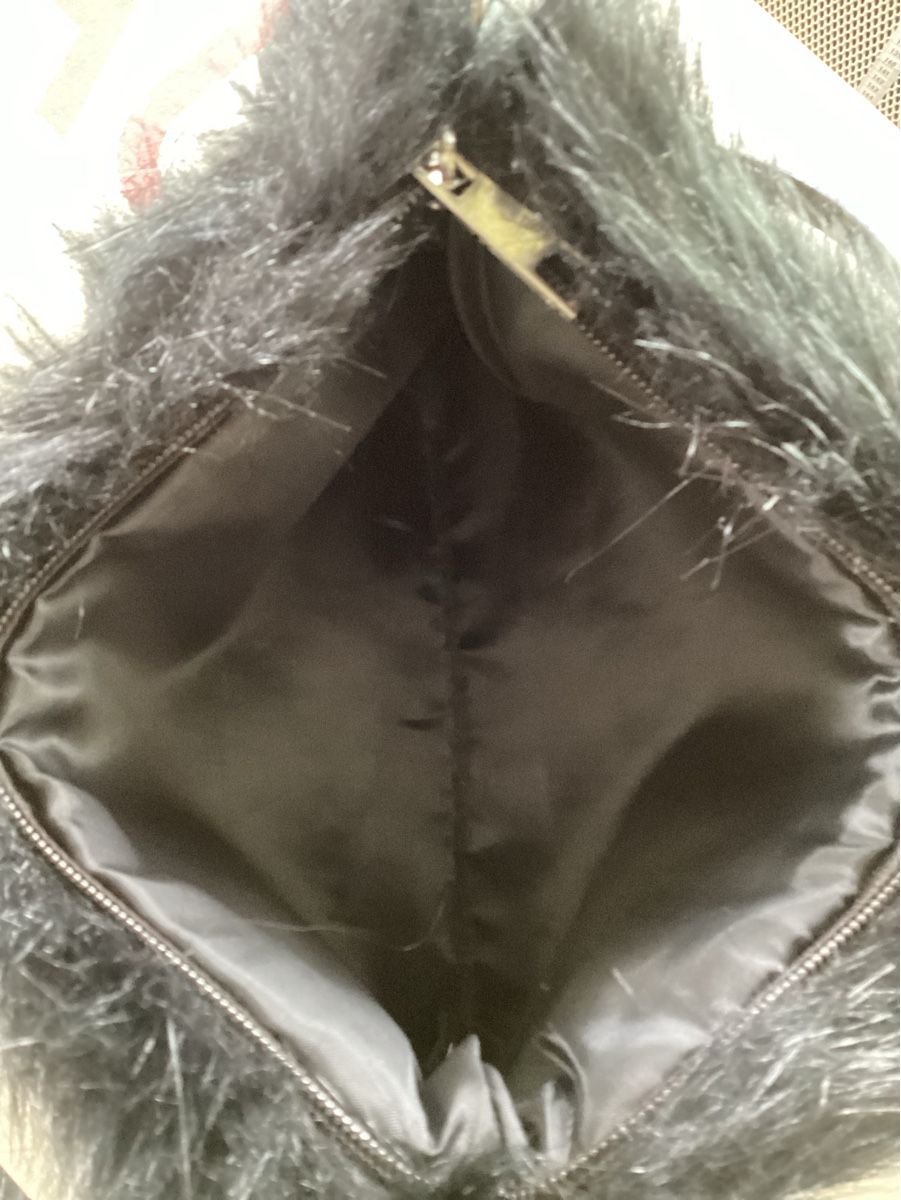 Borse da donna: Umhängetasche Fake Fur – Nuovo (secondo la descrizione) da Salenstein venduto da Esprit57 2