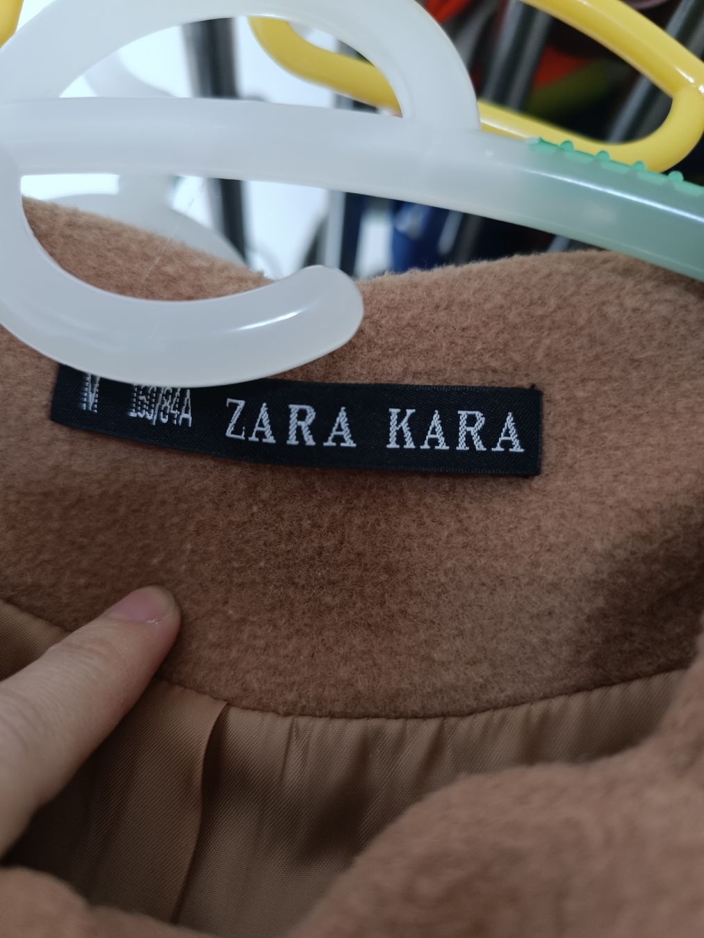 Zara Cappotti: Schicker Damenmantel in beige Gr.160 – Usato da Dübendorf venduto da phoebe013 1