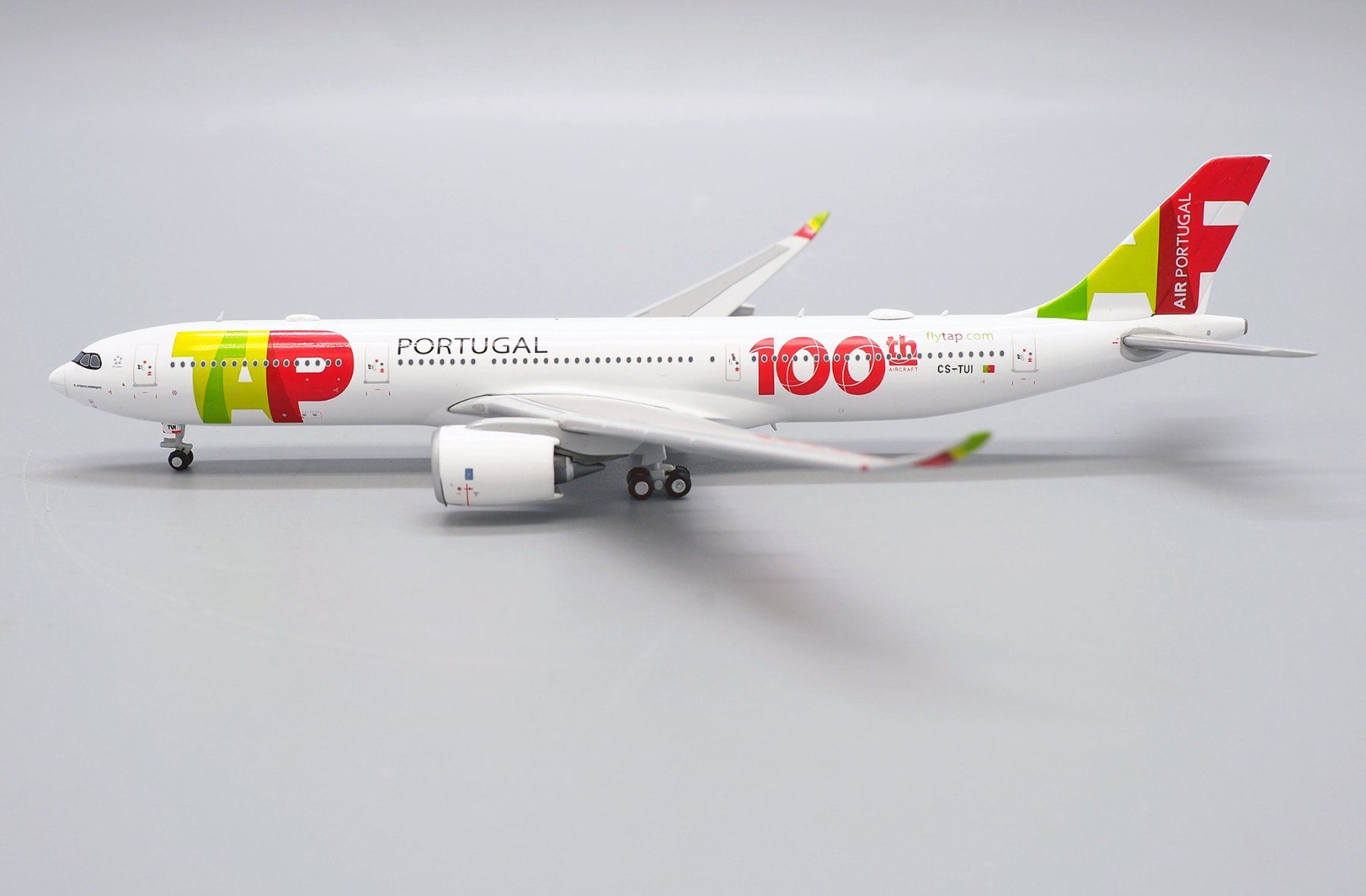 Airbus Kit di modellismo & Modellini statici: A330-900neo TAP – Nuovo e nell'imballaggio originale da Morges venduto da iljamuromez