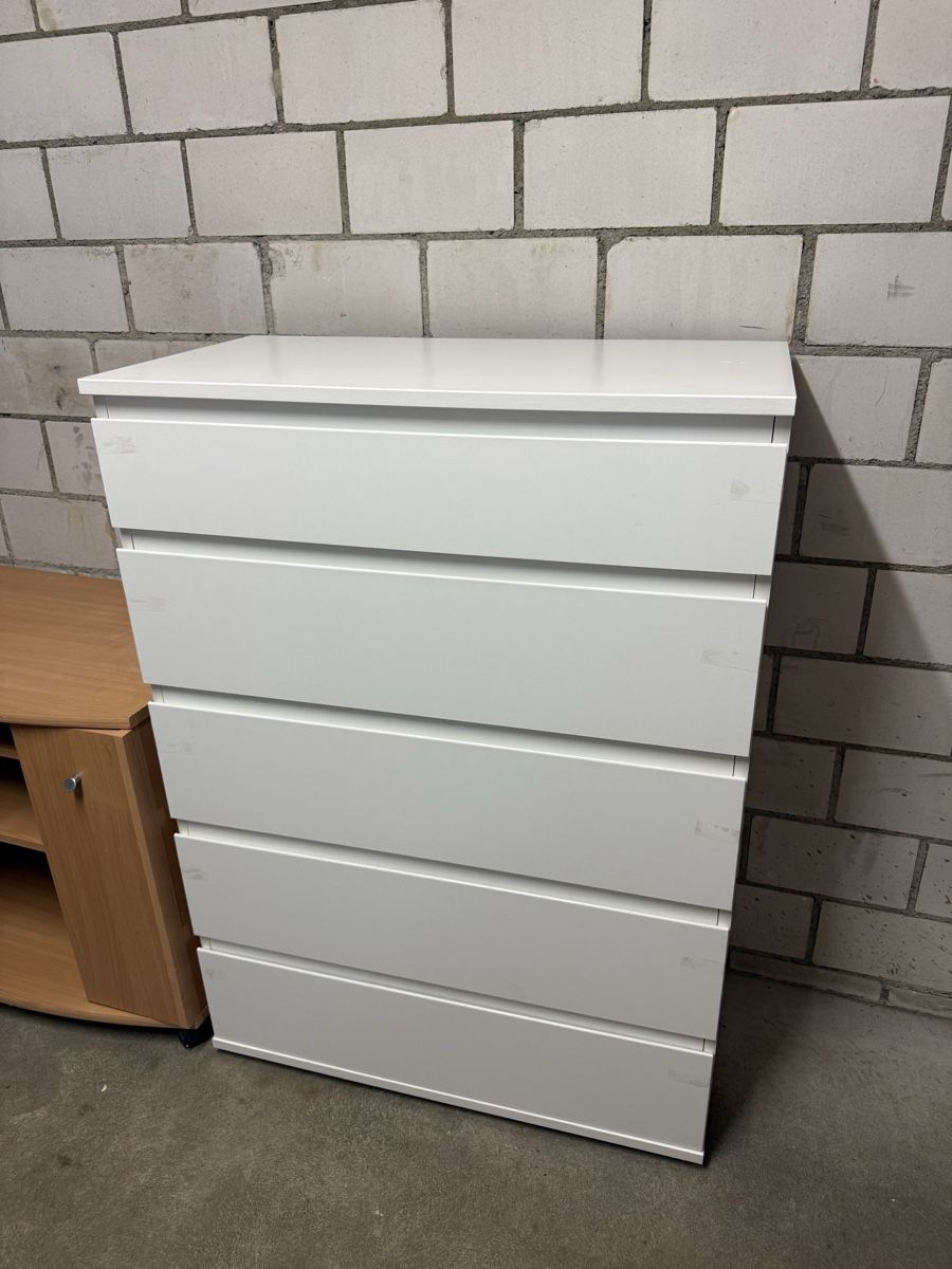 Commodes: Weisse Kommode  – D'occasion à Steinmaur par Bal-Rajmi1
