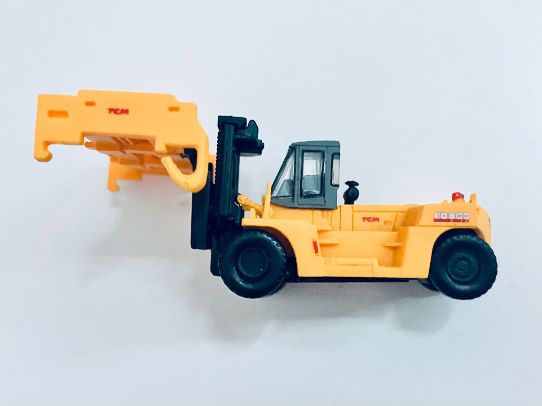 Kato Modelleisenbahnen: Konvolut+ CONTAINERSTAPLER XL SPUR N – Neu und originalverpackt aus Oberbuchsiten von Orsetto24 1