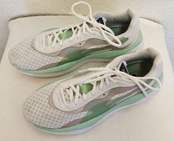 PUMA Sneaker Sportschuhe – Gr. 42 – Weiß/Grün – guter Zustan