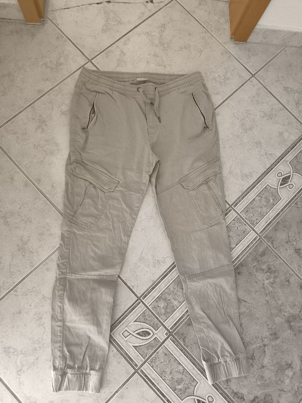 Hosen: Cargo Hosen – Gebraucht aus Egliswil von yan_5wq8