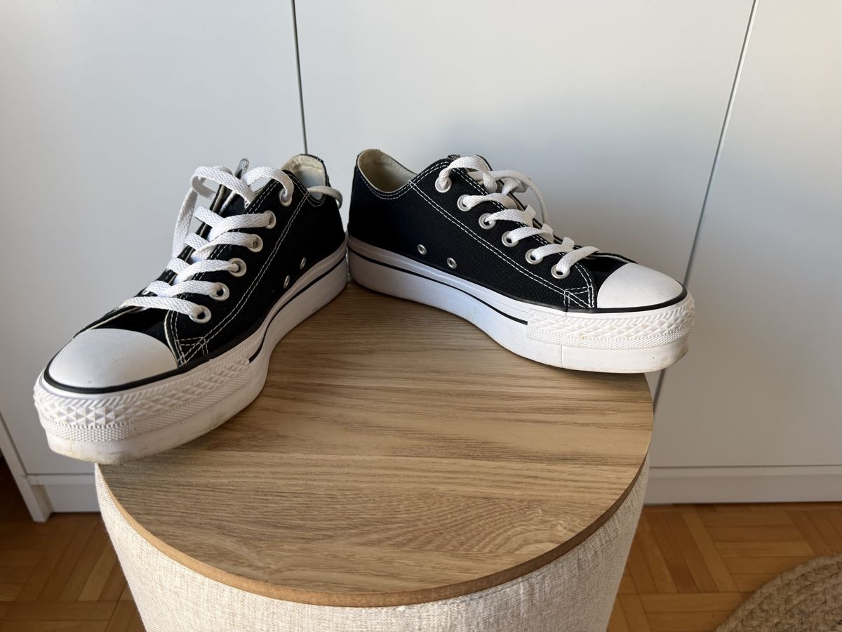 Converse Scarpe da donna: Converse Chuck Taylor All Star platform Sneakers 39 – Usato da Luzern venduto da Aistee 4