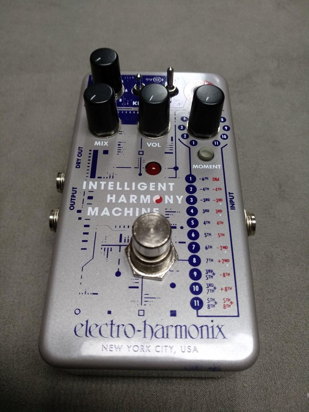 Instruments de musique: Electro Harmonix Inteligent Harmony Machine Full Set NP 215 – D'occasion à Cama par Superbayer 2