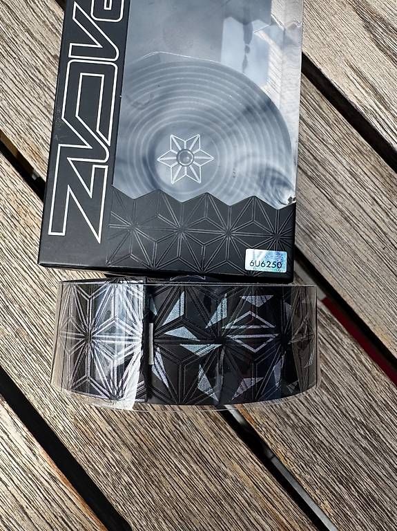 Specialized Ersatzteile: Guidoline Supacaz SuperSticky Cush – Neu und originalverpackt aus La Tour-de-Trême von w.max 1