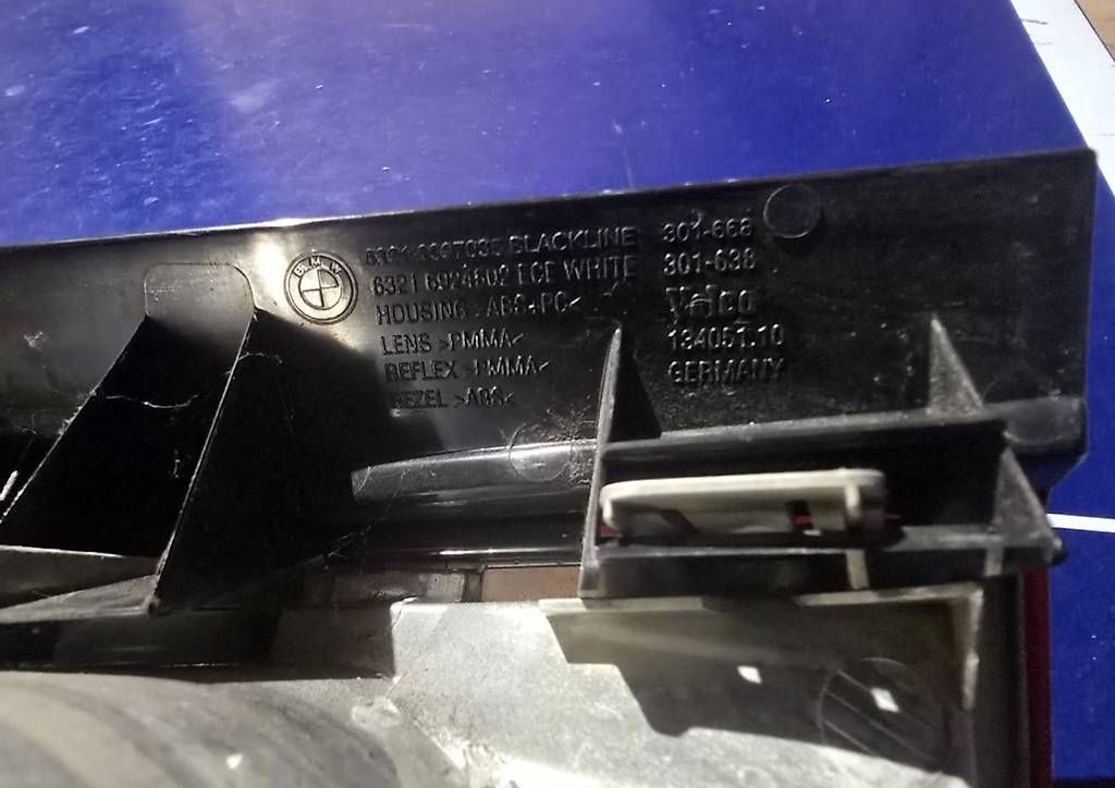 Tutti pezzi di ricambio auto: BMW 1er E81 & E87 Heckleuchten  – Usato da Amriswil venduto da mak_v9kw 4