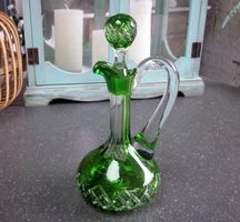 Alte grüne Kristallglas-Karaffe mit original Glas-Stopfen