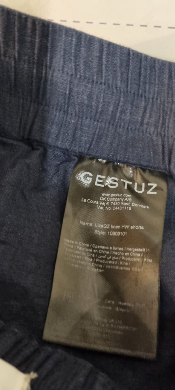 Gestuz Pantaloni: Kurze Hose der Topmarke Gestuz Gr.36 – Usato da Embrach venduto da Valday 2