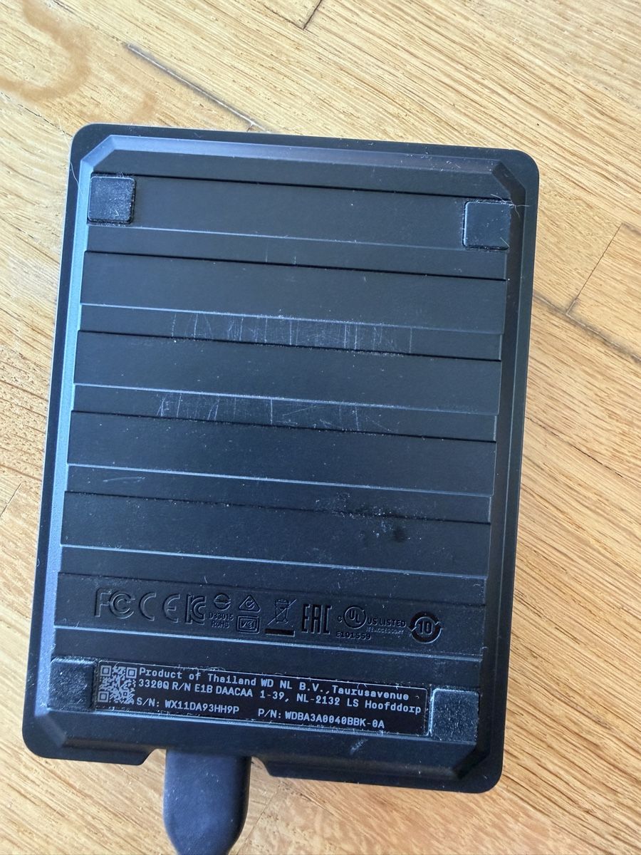 Dischi rigidi: WD Black P10 Game Drive – Nuovo (secondo la descrizione) da Herisau venduto da perhaps_x 1